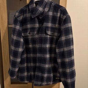 Men’s winter coat . Size large . Good condition